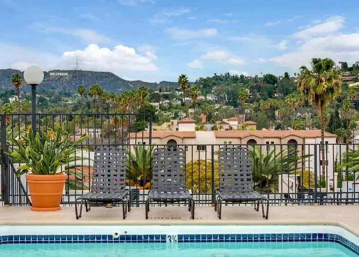 Hollywood Apartments Mario & No Themed With Pool Free Parking And Wifi